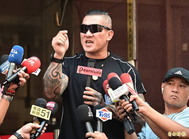 网红「馆长」陈之汉日前在直播说出「把赖清德狗头斩下来」引发轩然大波，据知，馆长将在明下午2时前往刑事局侦询，将视状况随同警方前往新北地检署复讯。（资料照）
