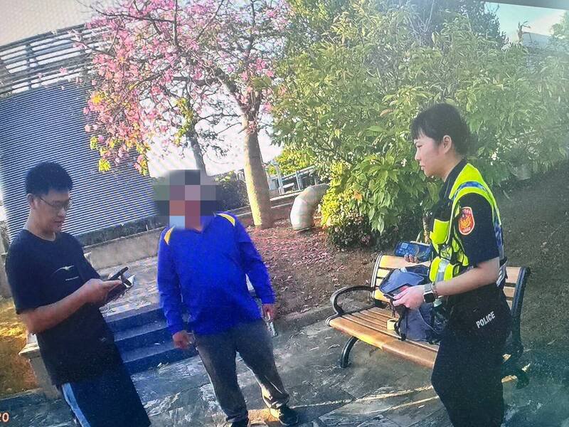 中坜警方与热心计程车司机密切配合，于高铁桃园站查获38岁王姓男诈欺车手。（警方提供）