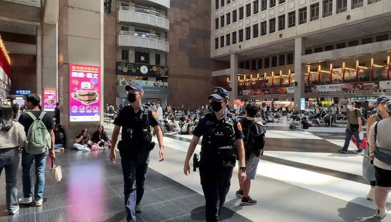 铁警局事后加强巡守。（记者王冠仁翻摄）
