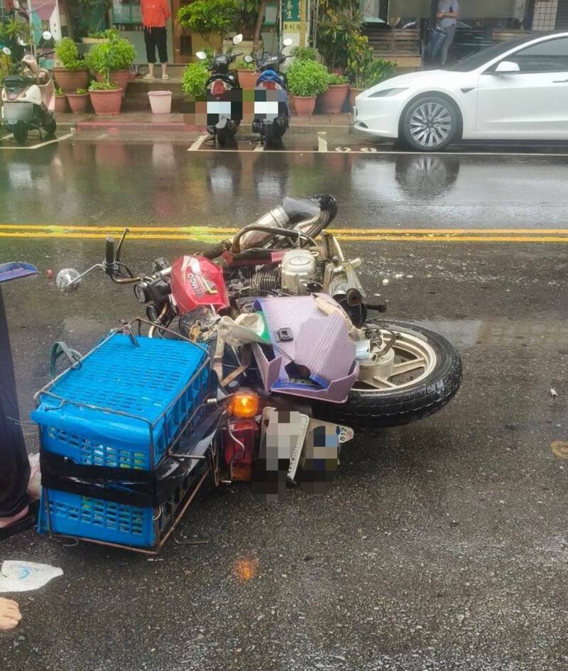 陈姓董事长开车擦撞机车骑士酿一死。（记者王冠仁翻摄）