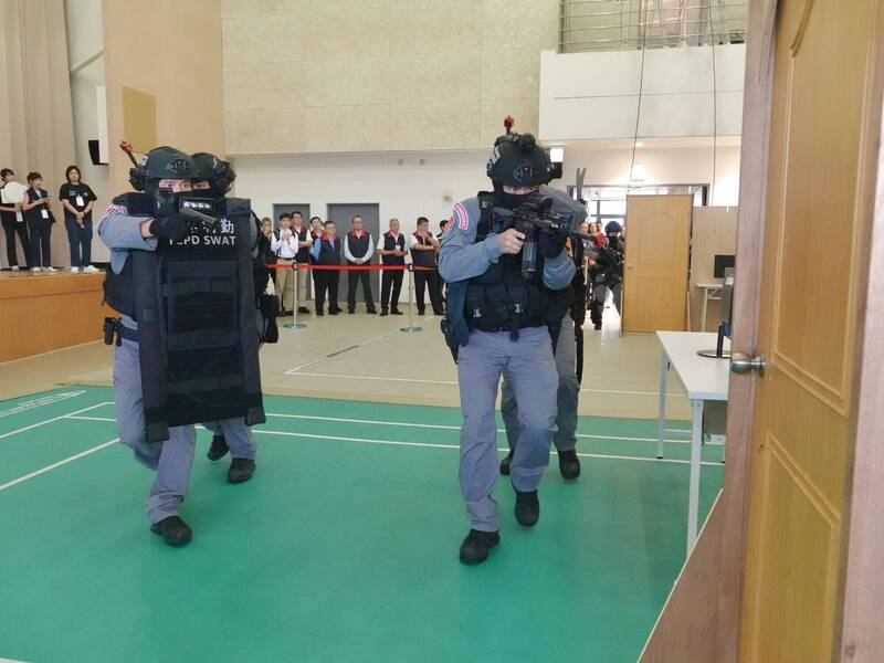 特勤警力展现战力。（记者王冠仁翻摄）