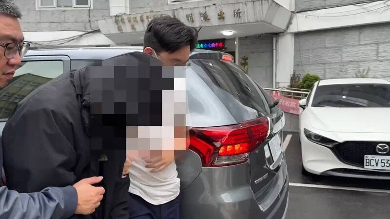 警方逮捕林嫌。（记者王冠仁翻摄）