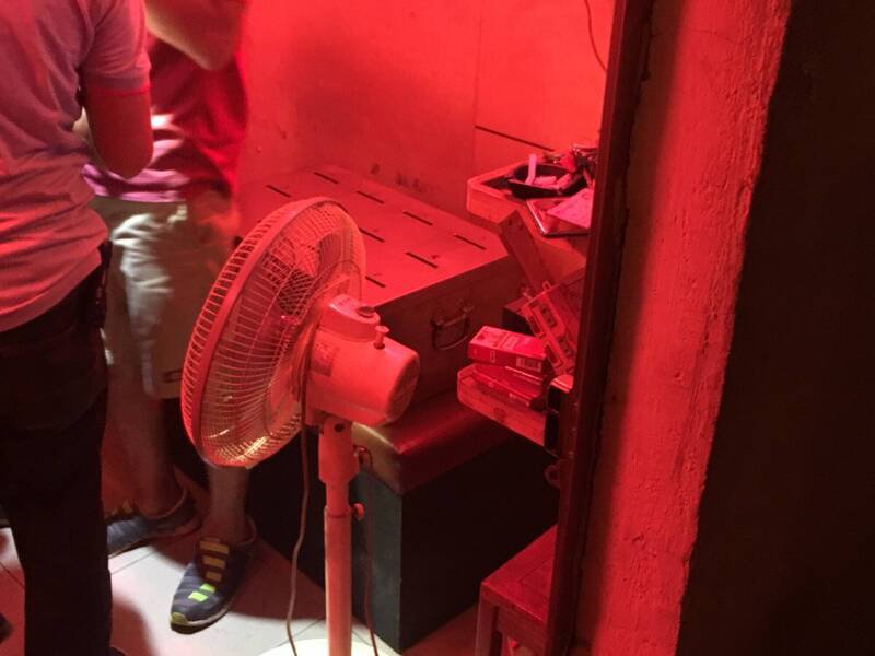 铁路街惊见泰籍变性人从事性交易。（记者吴升儒翻摄）