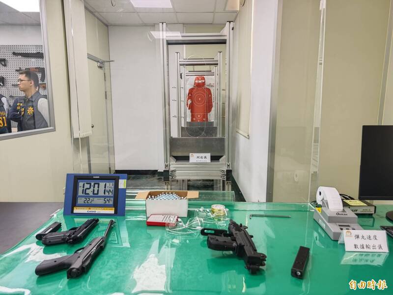 全国最南端的枪弹实验室今天开幕。（记者陈彦廷摄）