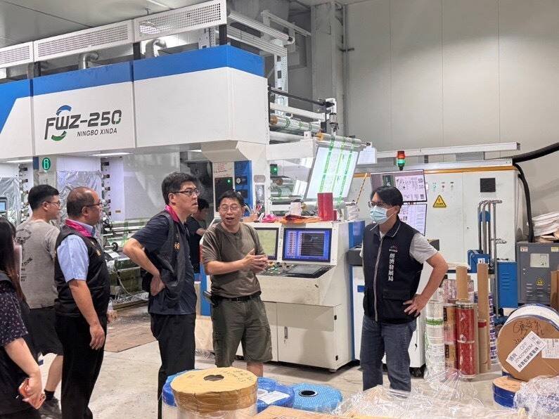 中检带队稽查行动未发现业者有囤积或哄抬价格等不法情事，整体供应链维持稳定。（中检提供）