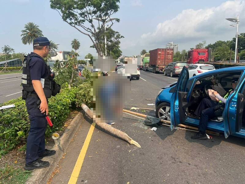 警方到场处理。（民众提供）