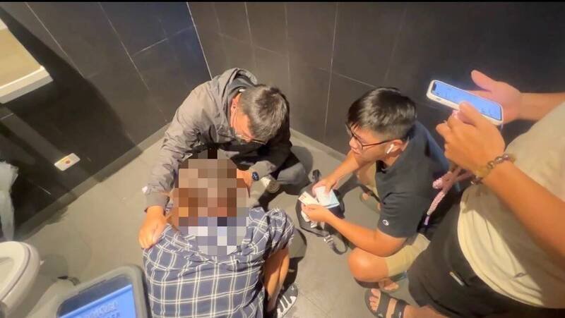 警方逮获姚姓女车手。（民众提供）