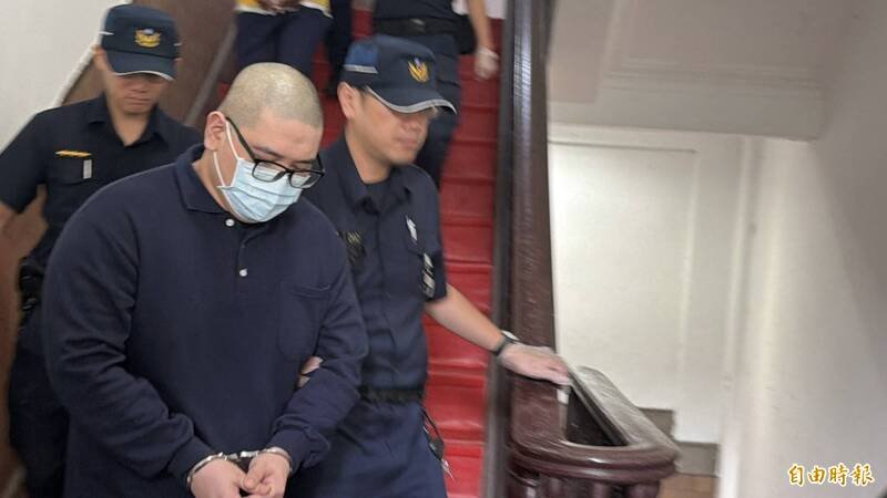 递枪给王男的共犯周昱帆逃回台被逮，高院更一审今天宣判，维持一审7年判决。（记者杨心慧摄）