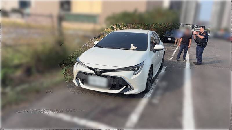 陈男陈尸路边轿车内死亡多日，检警将相验以厘清死因。（民众提供）